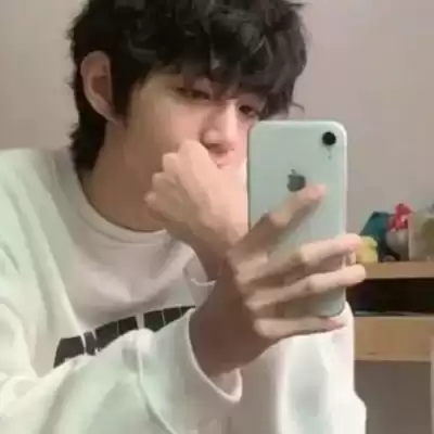 郝依霜